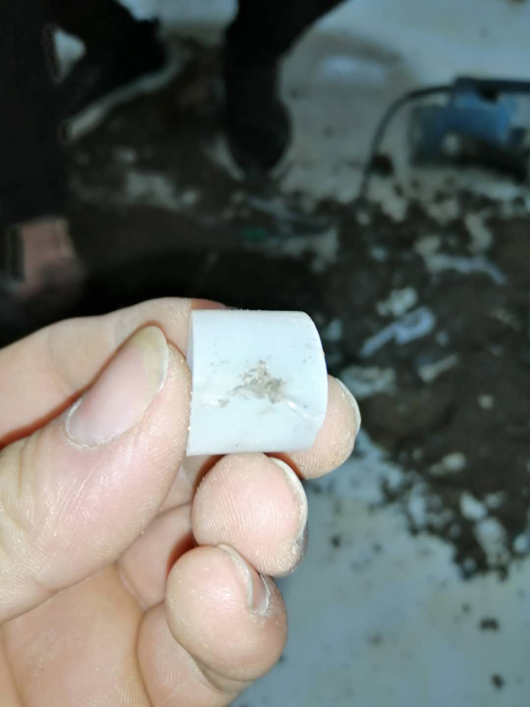 海西家里地暖漏水了怎么办？